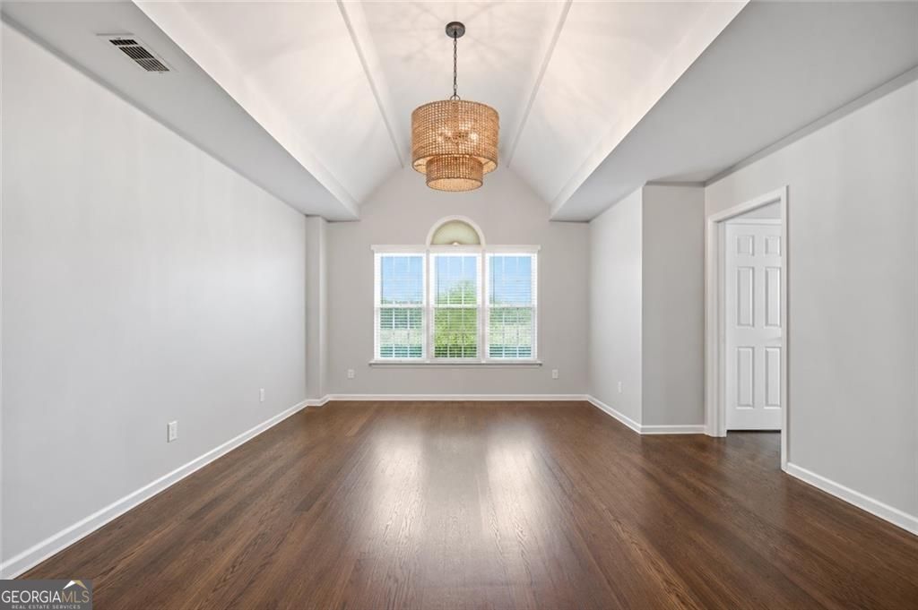 2046 Kinsmon Drive Property Photo 16