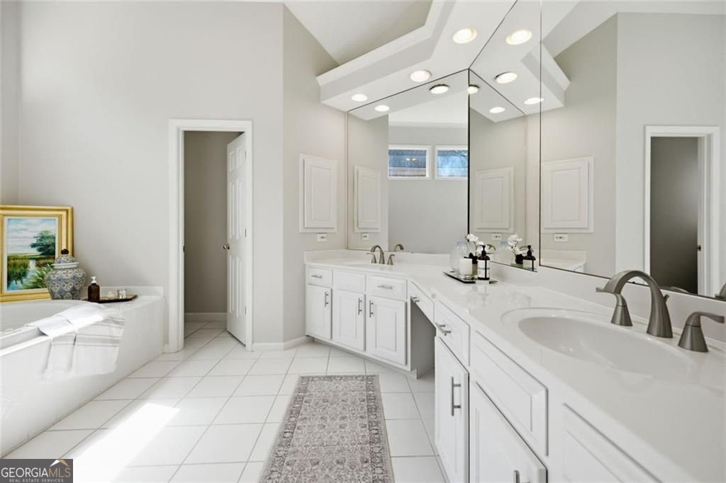 2046 Kinsmon Drive Property Photo 20