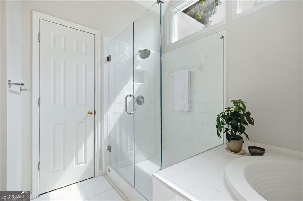 2046 Kinsmon Drive Property Photo 22