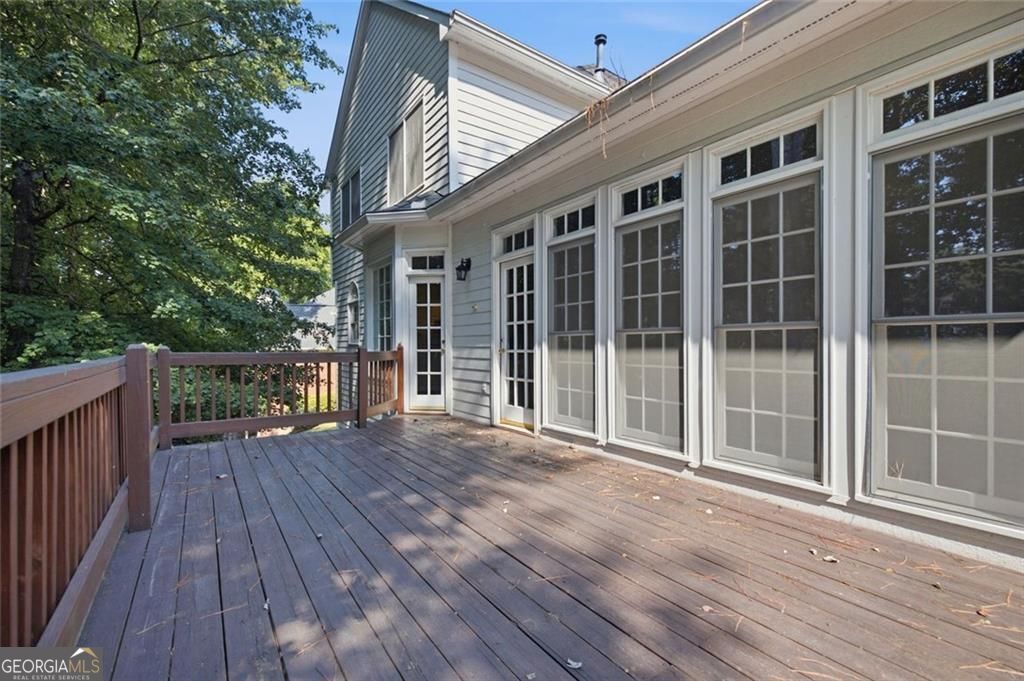 2046 Kinsmon Drive Property Photo 35