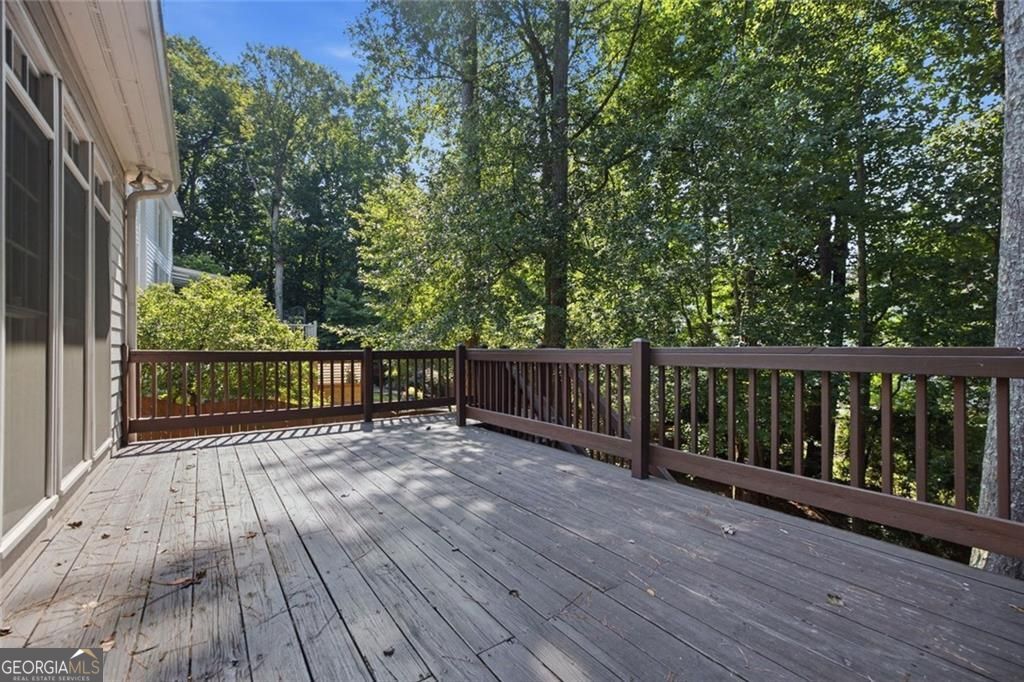 2046 Kinsmon Drive Property Photo 36