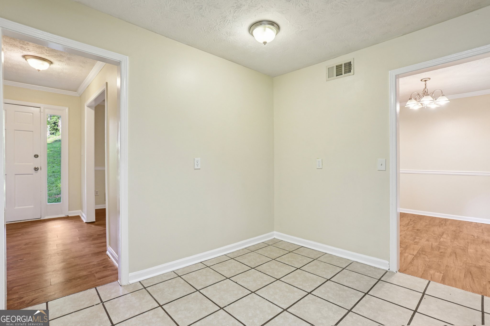 5802 Simone Drive Property Photo 17