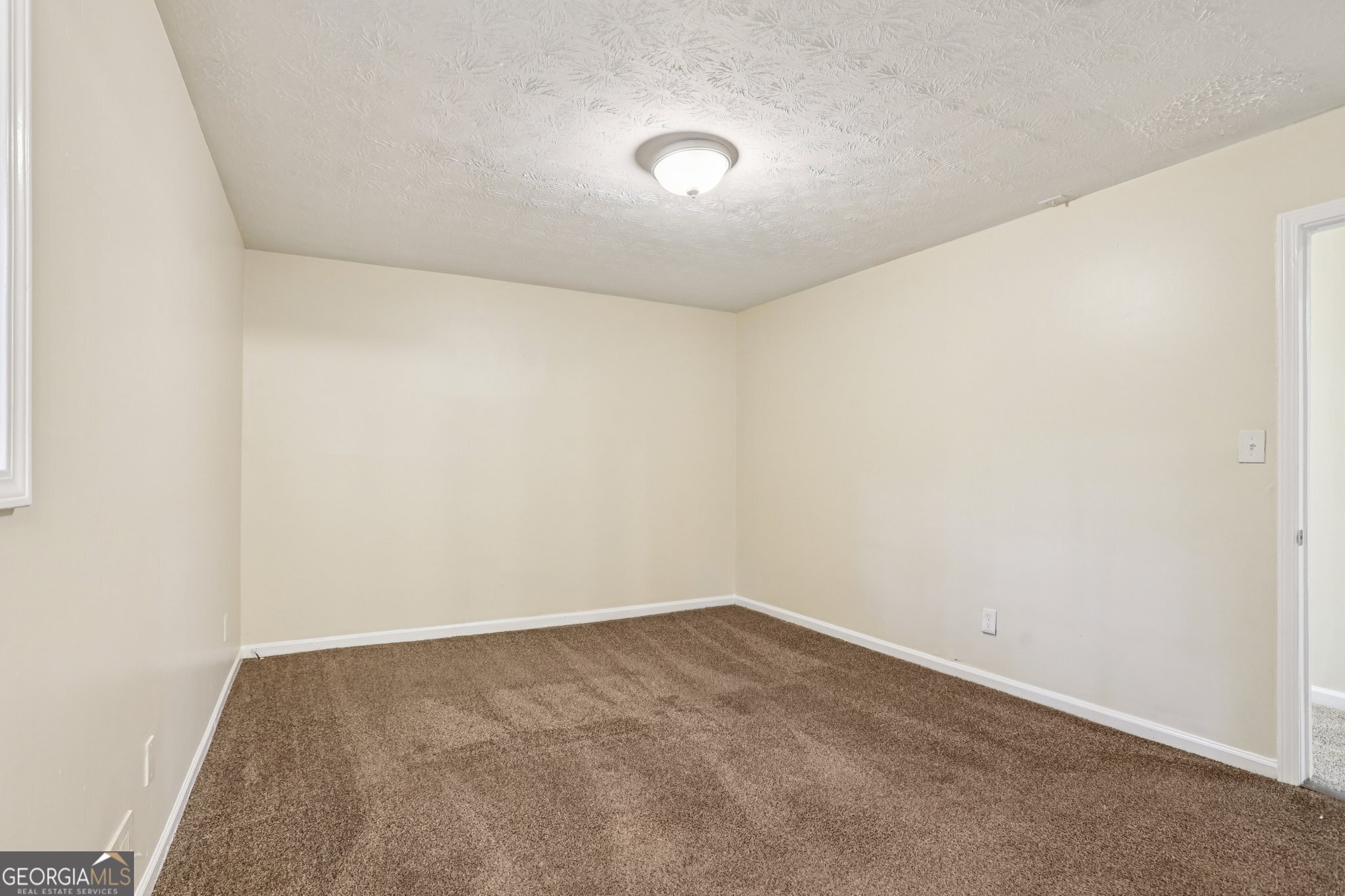 5802 Simone Drive Property Photo 24