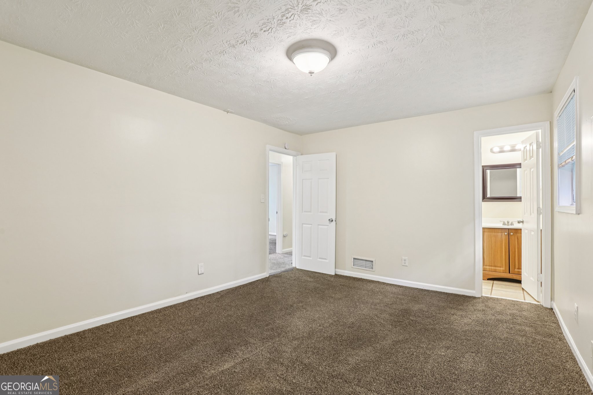 5802 Simone Drive Property Photo 25