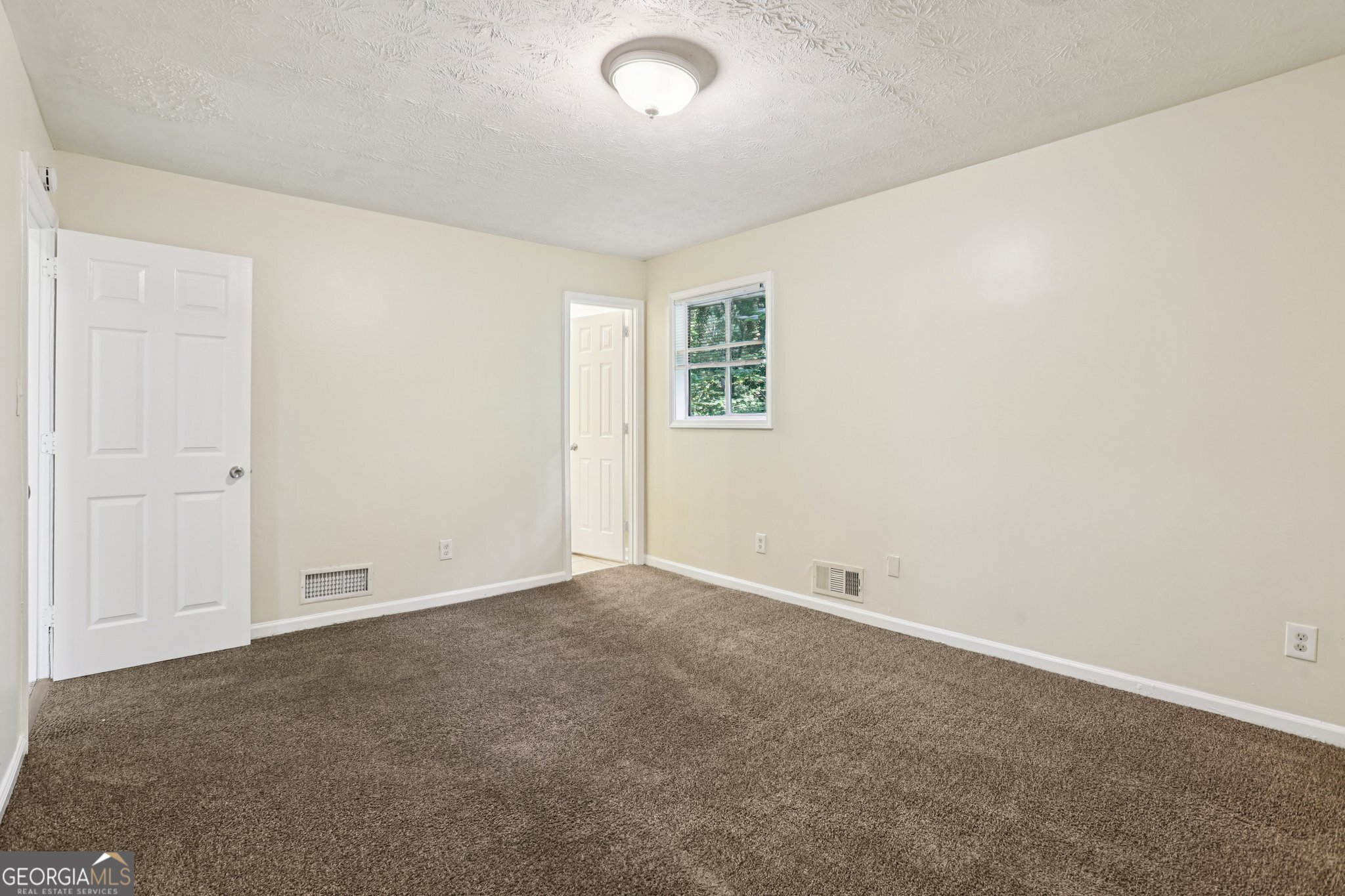 5802 Simone Drive Property Photo 26