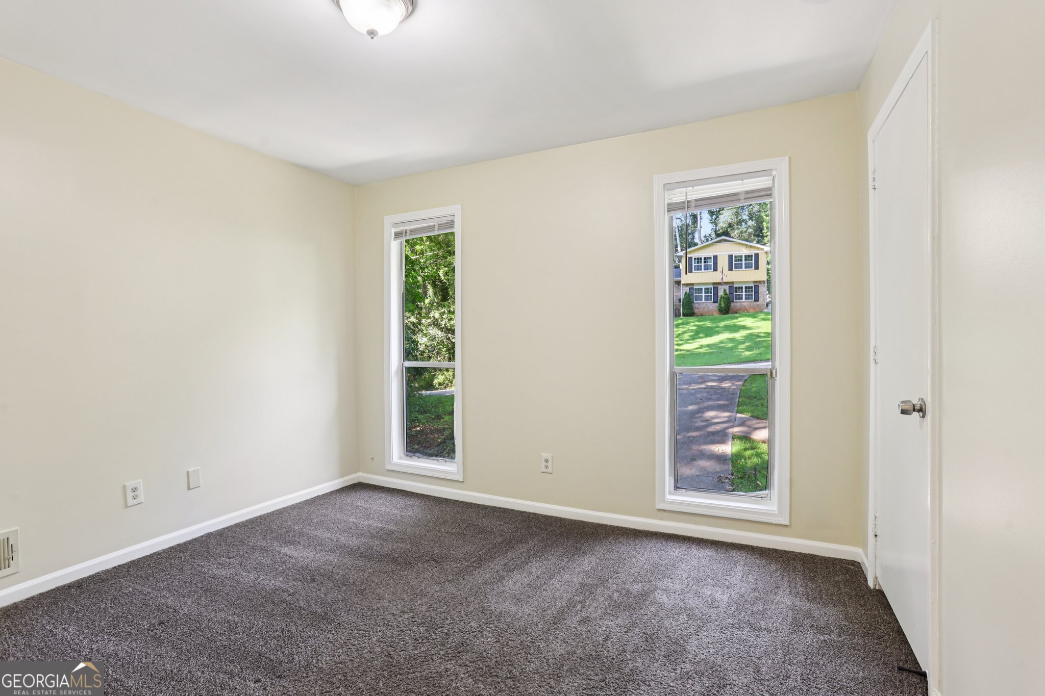 5802 Simone Drive Property Photo 30