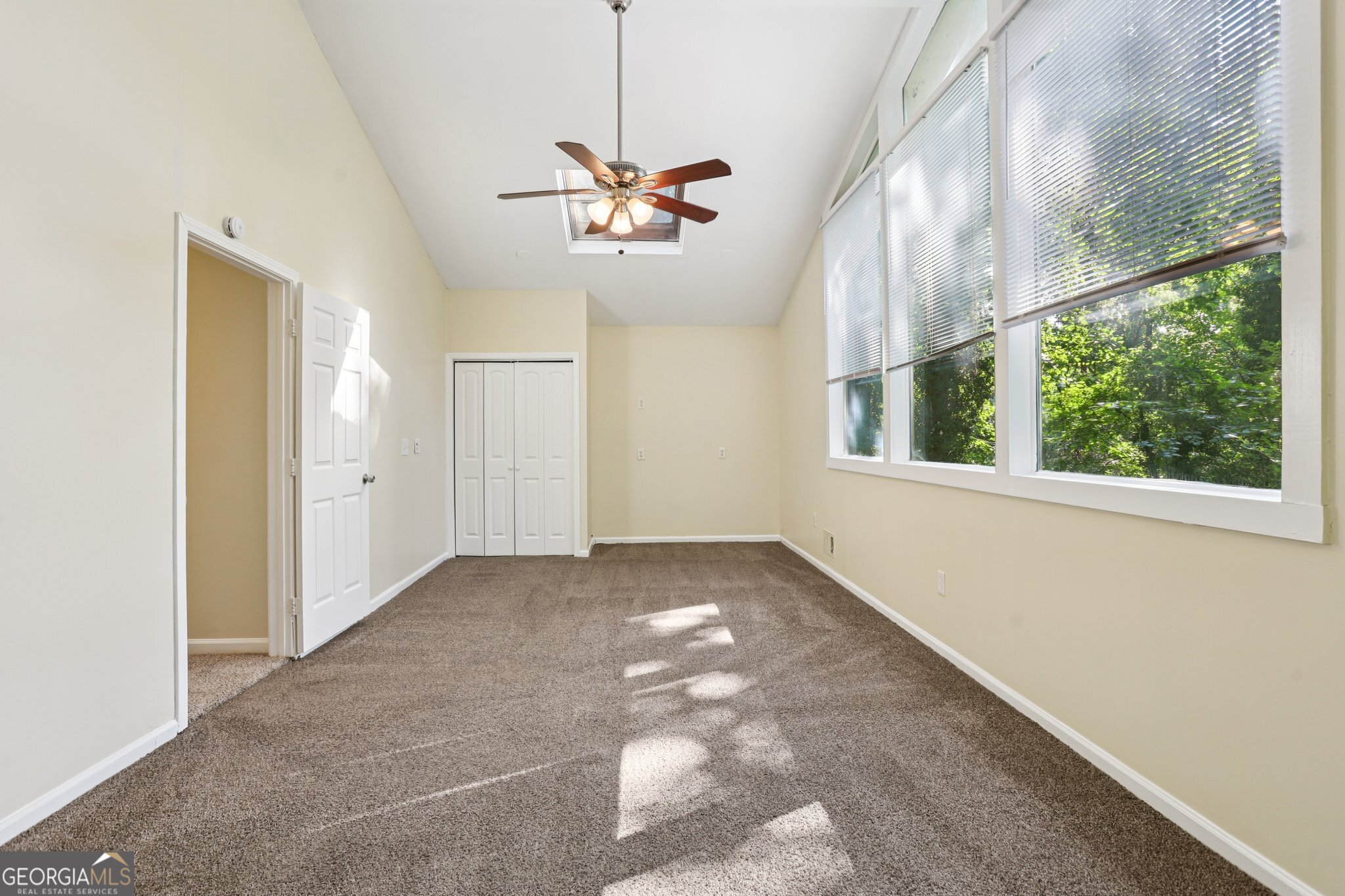 5802 Simone Drive Property Photo 32