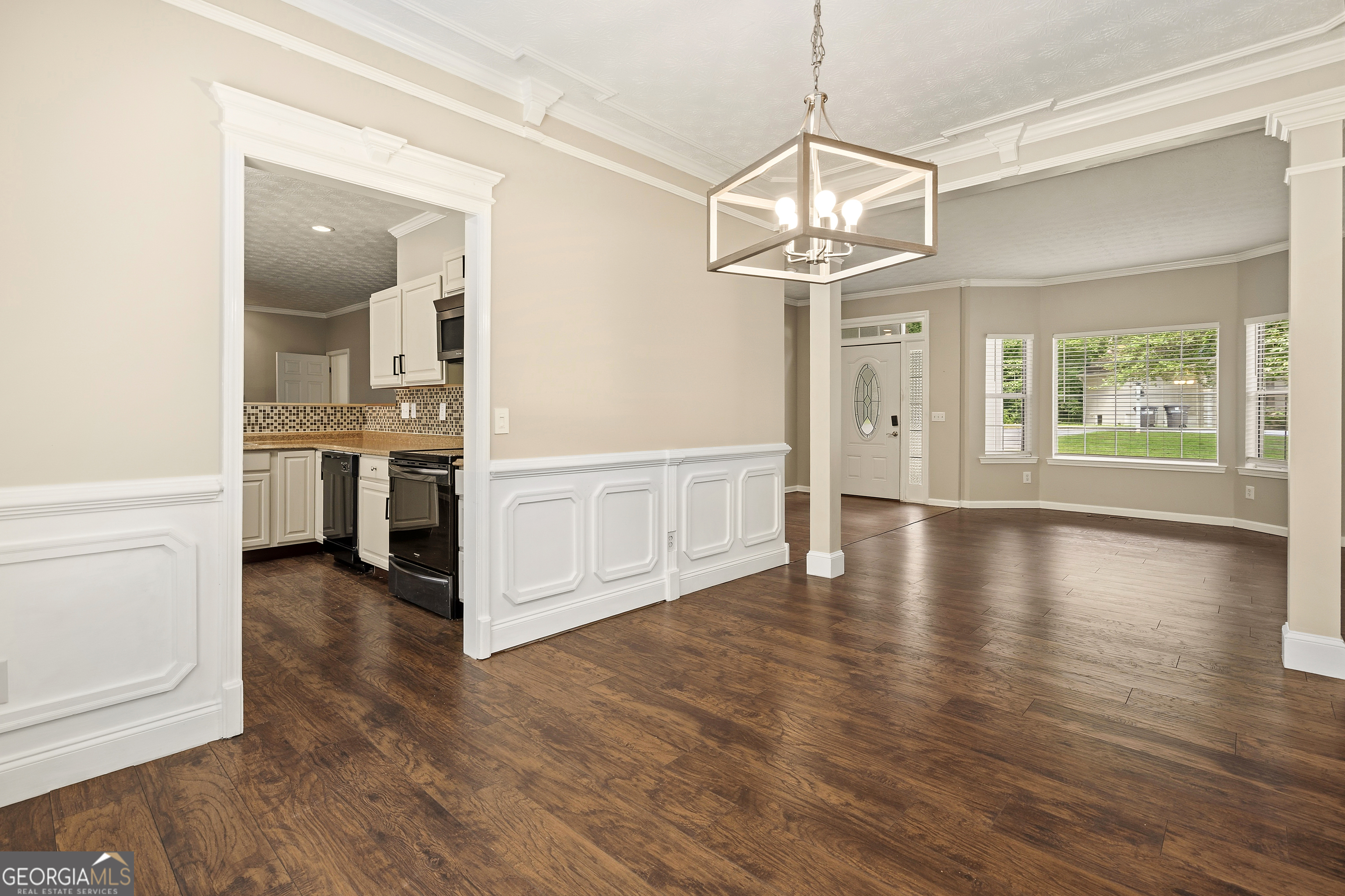 9569 Lakeview Court Property Photo 12