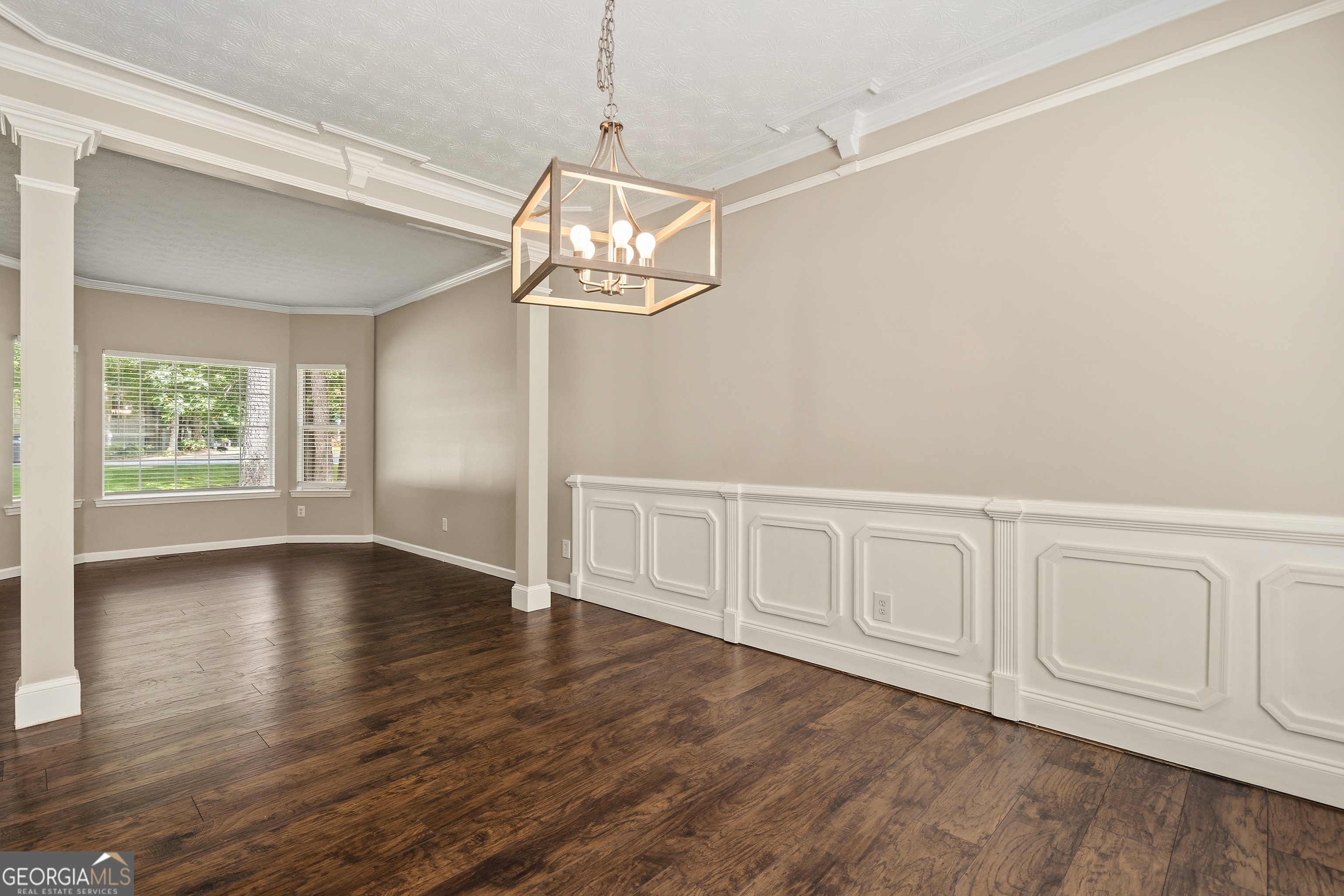 9569 Lakeview Court Property Photo 13