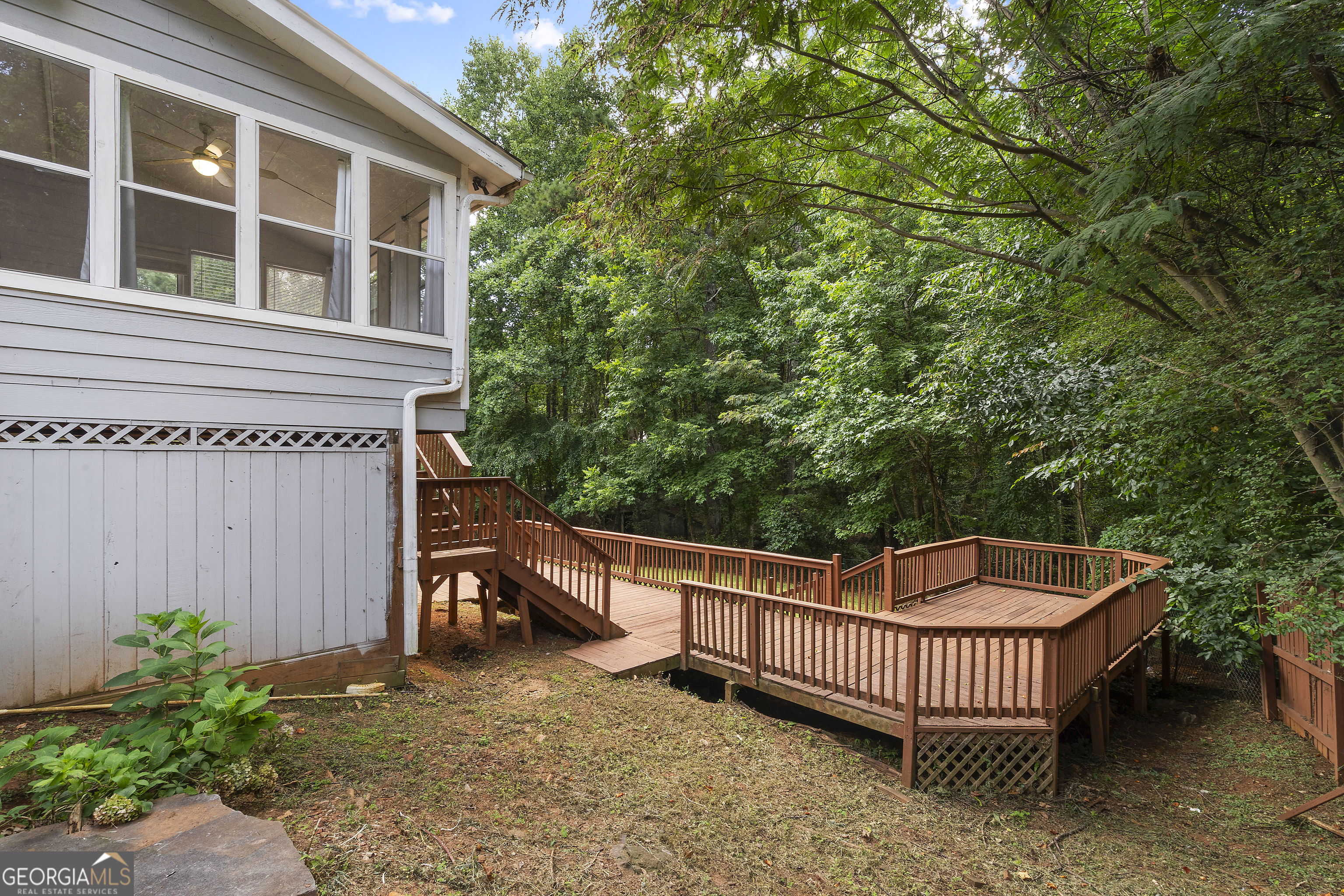 9569 Lakeview Court Property Photo 36