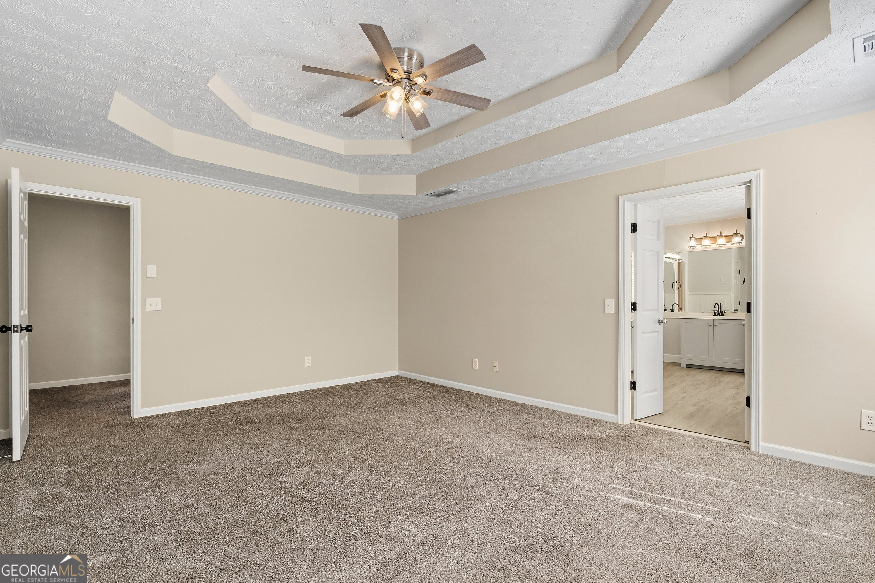 9569 Lakeview Court Property Photo 42