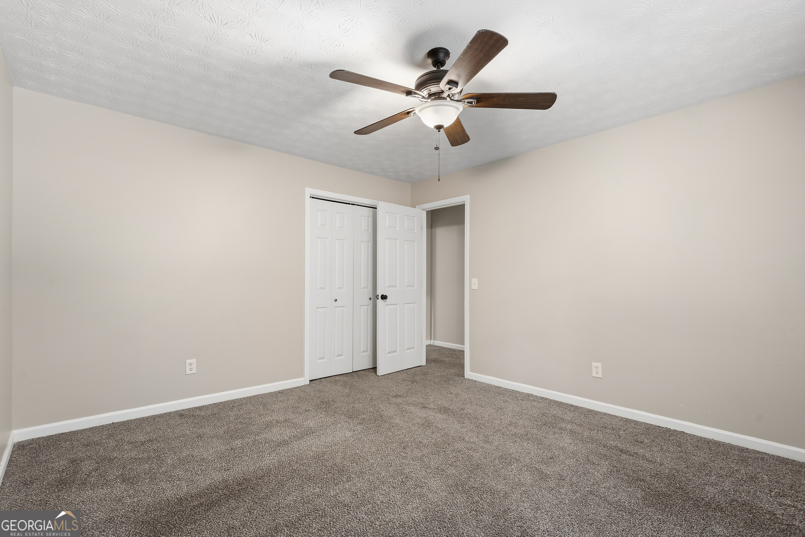 9569 Lakeview Court Property Photo 52