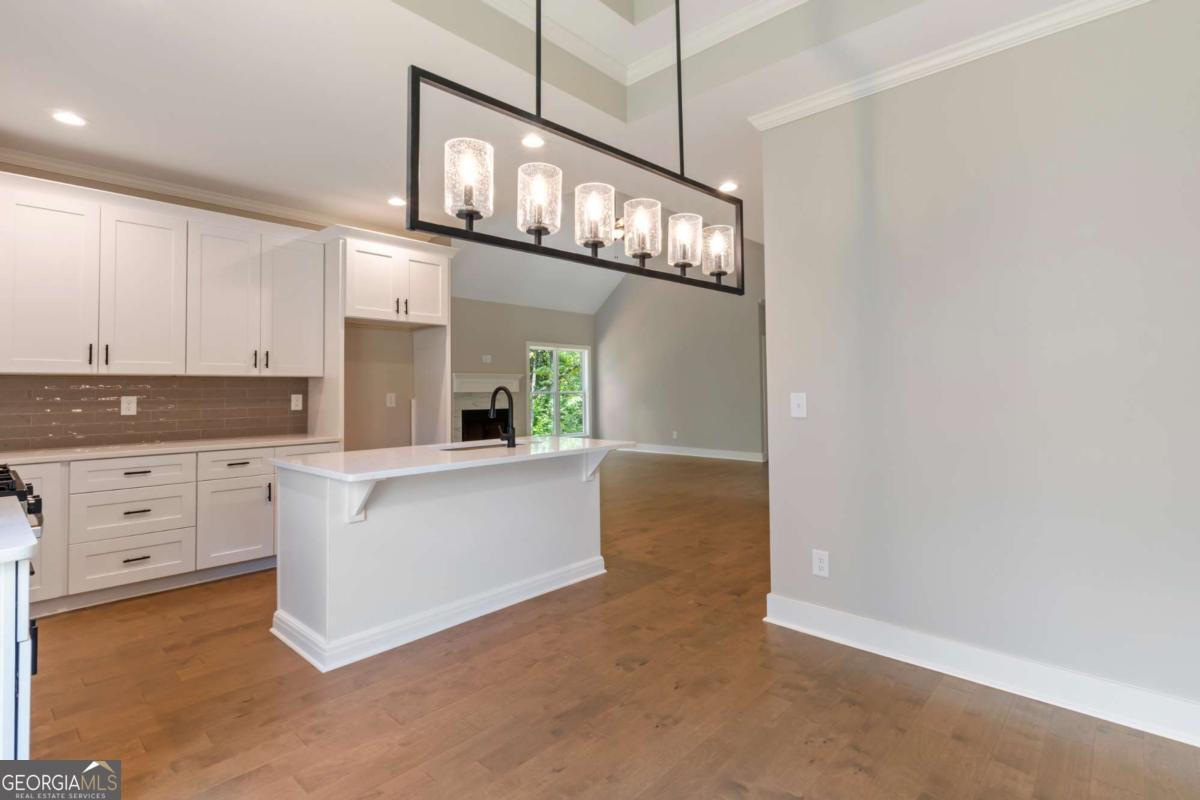 380 Ansley Drive Property Photo 12