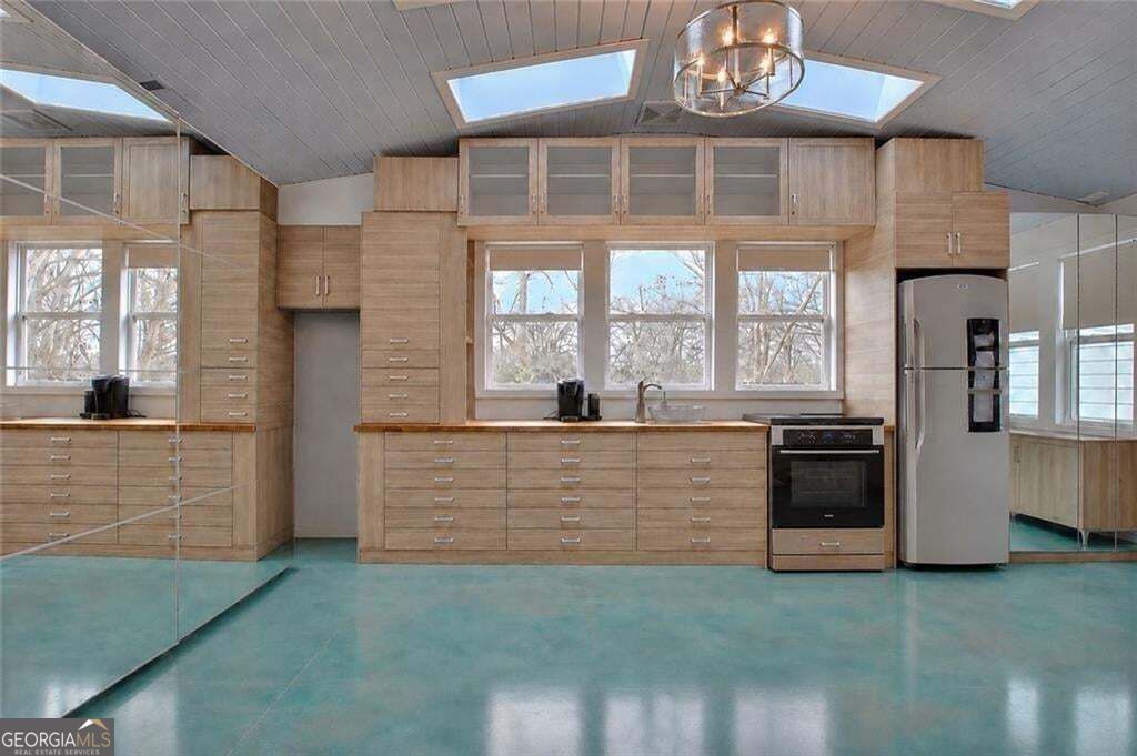 200 Church Street Property Photo 36