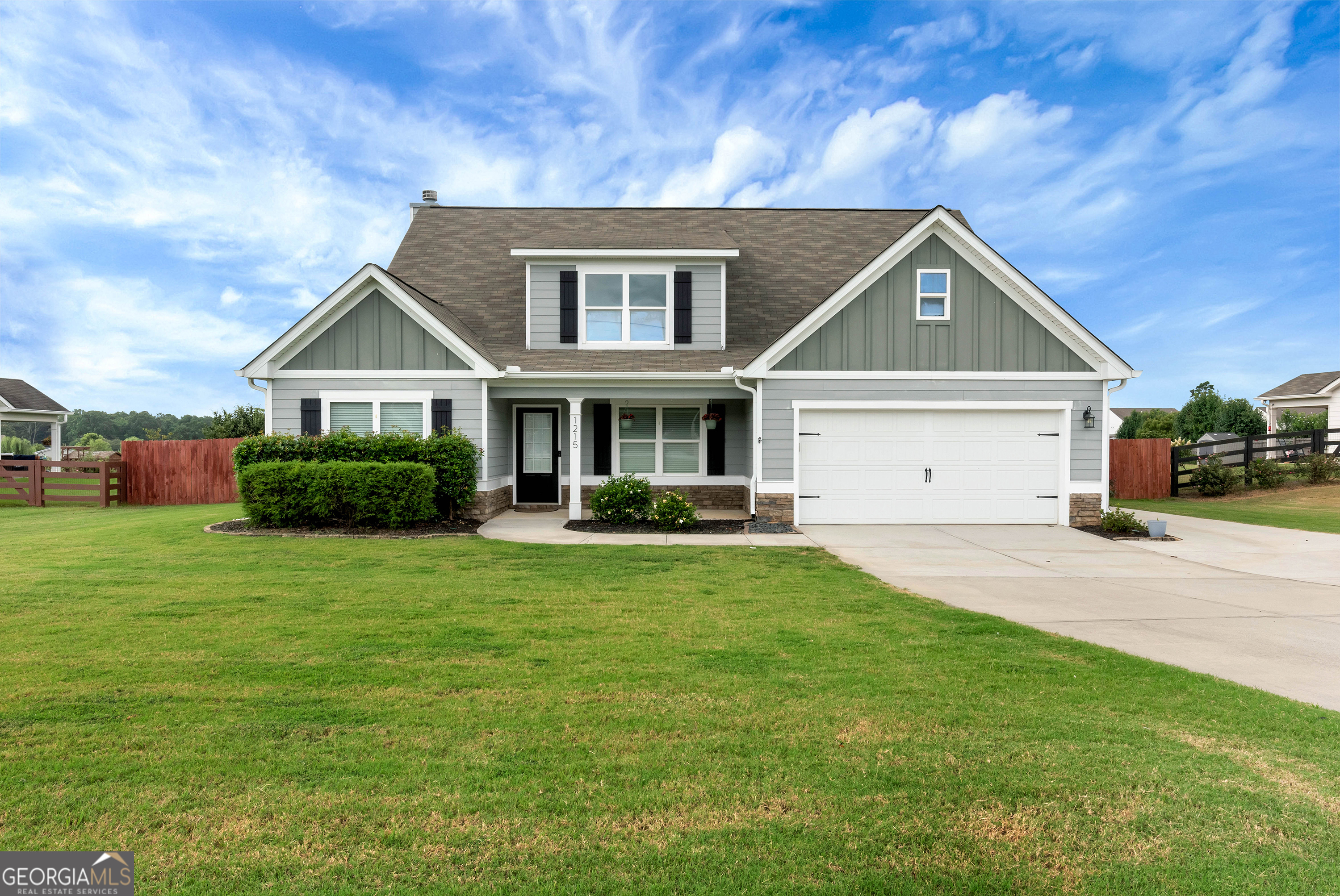 1215 Foster Road Property Photo 1