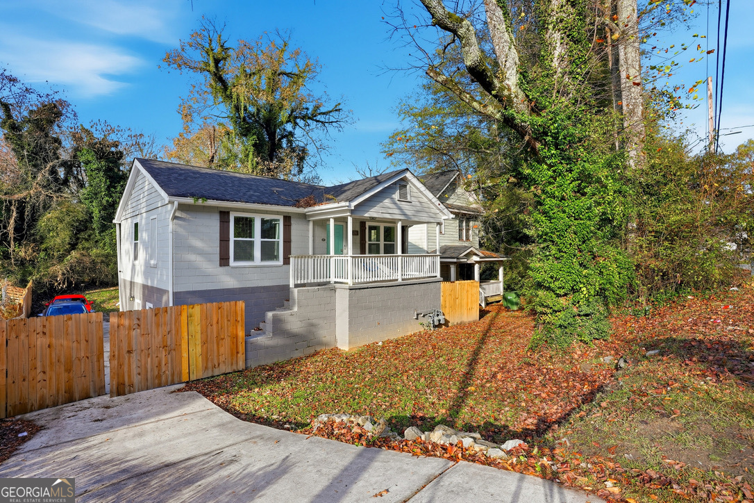 238 Anderson Avenue Property Photo 1