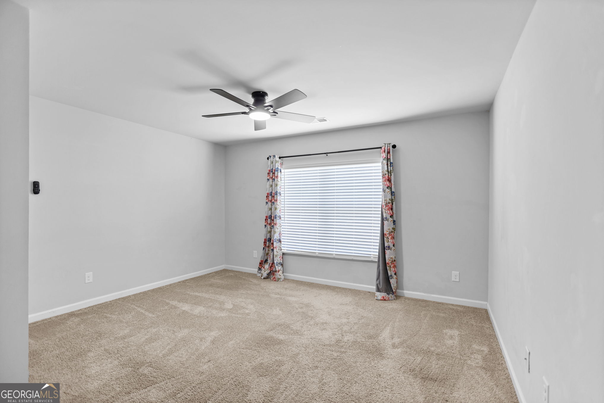 141 N Meadows Ridge Drive Property Photo 7