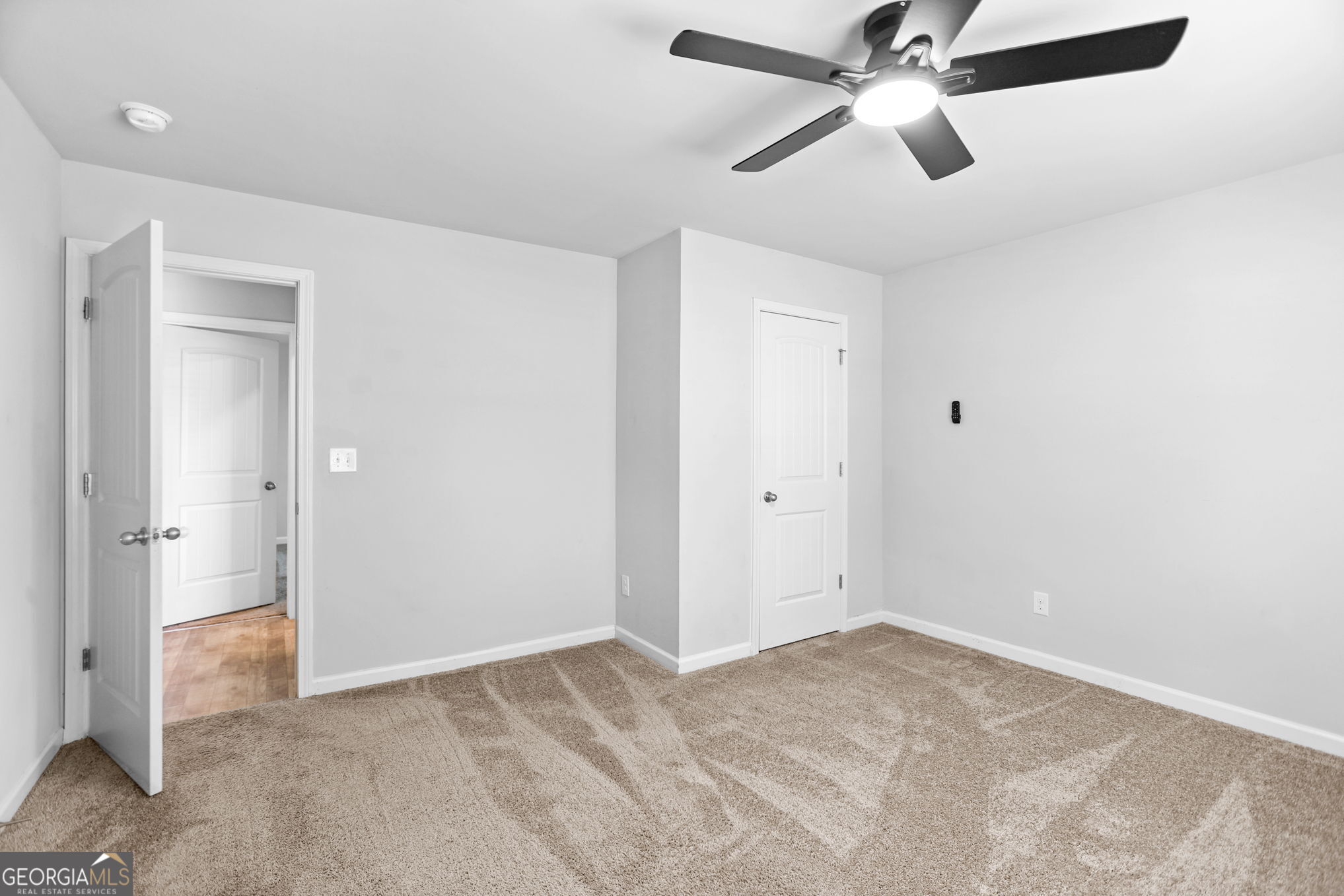 141 N Meadows Ridge Drive Property Photo 8