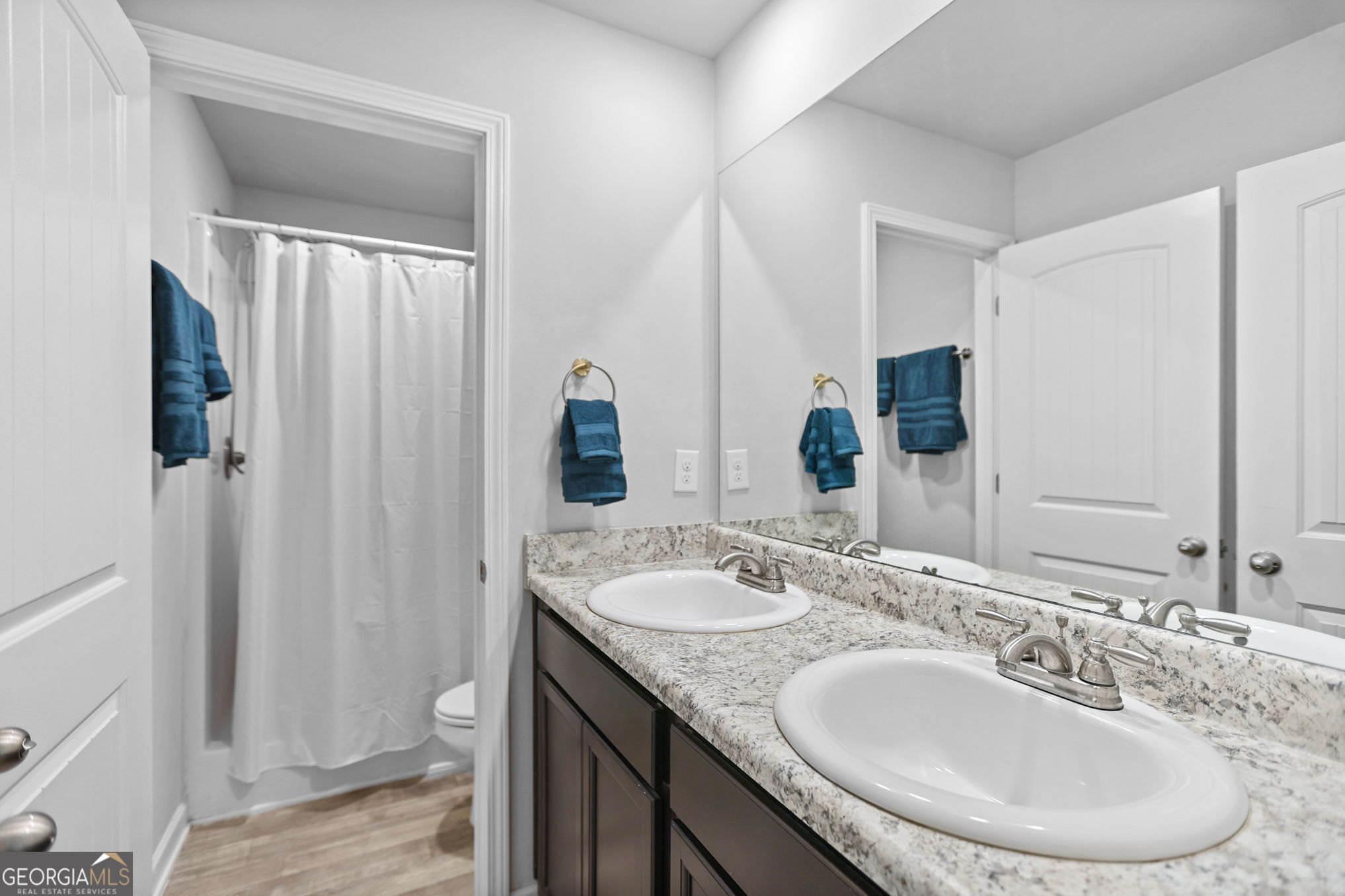 141 N Meadows Ridge Drive Property Photo 9