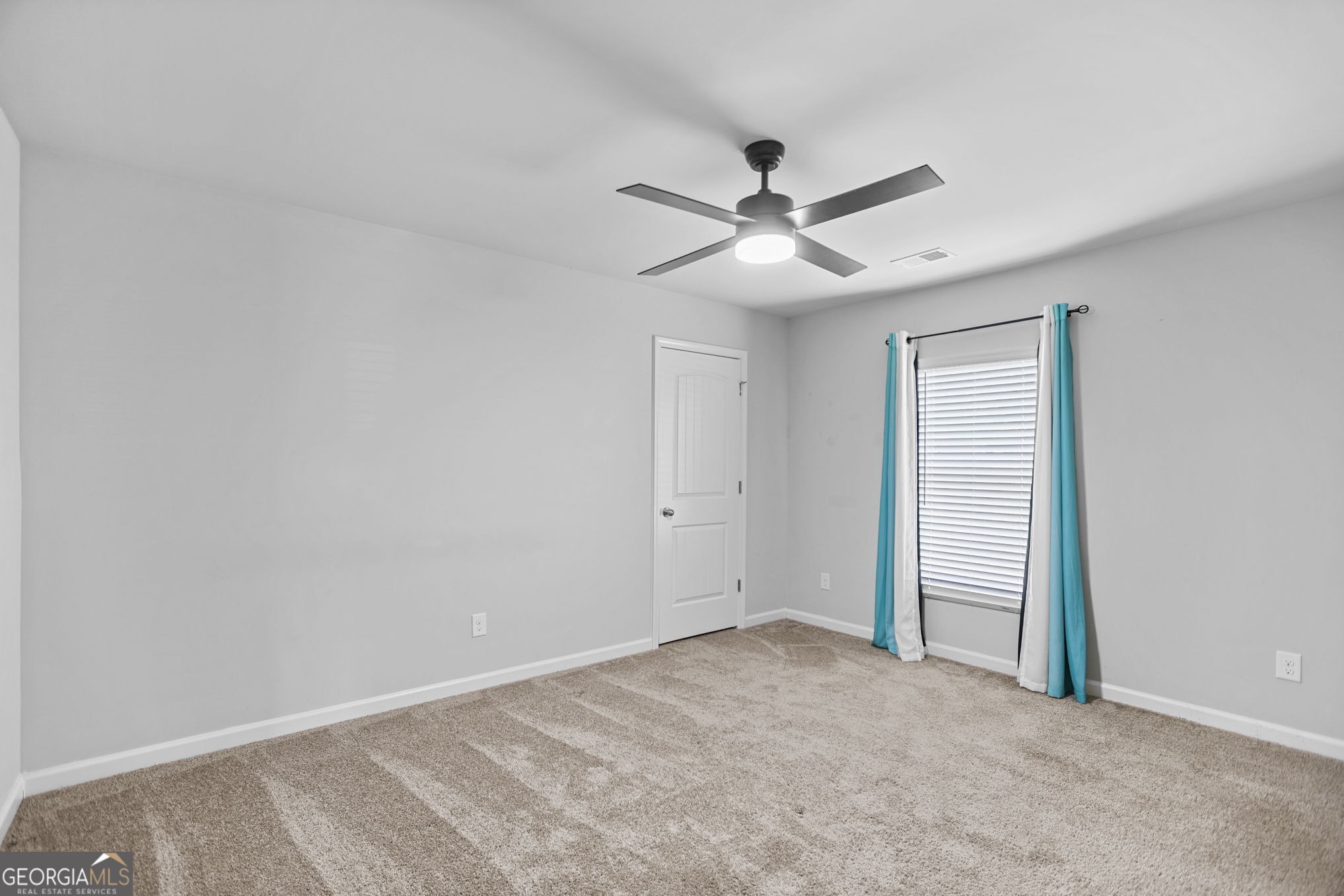 141 N Meadows Ridge Drive Property Photo 10