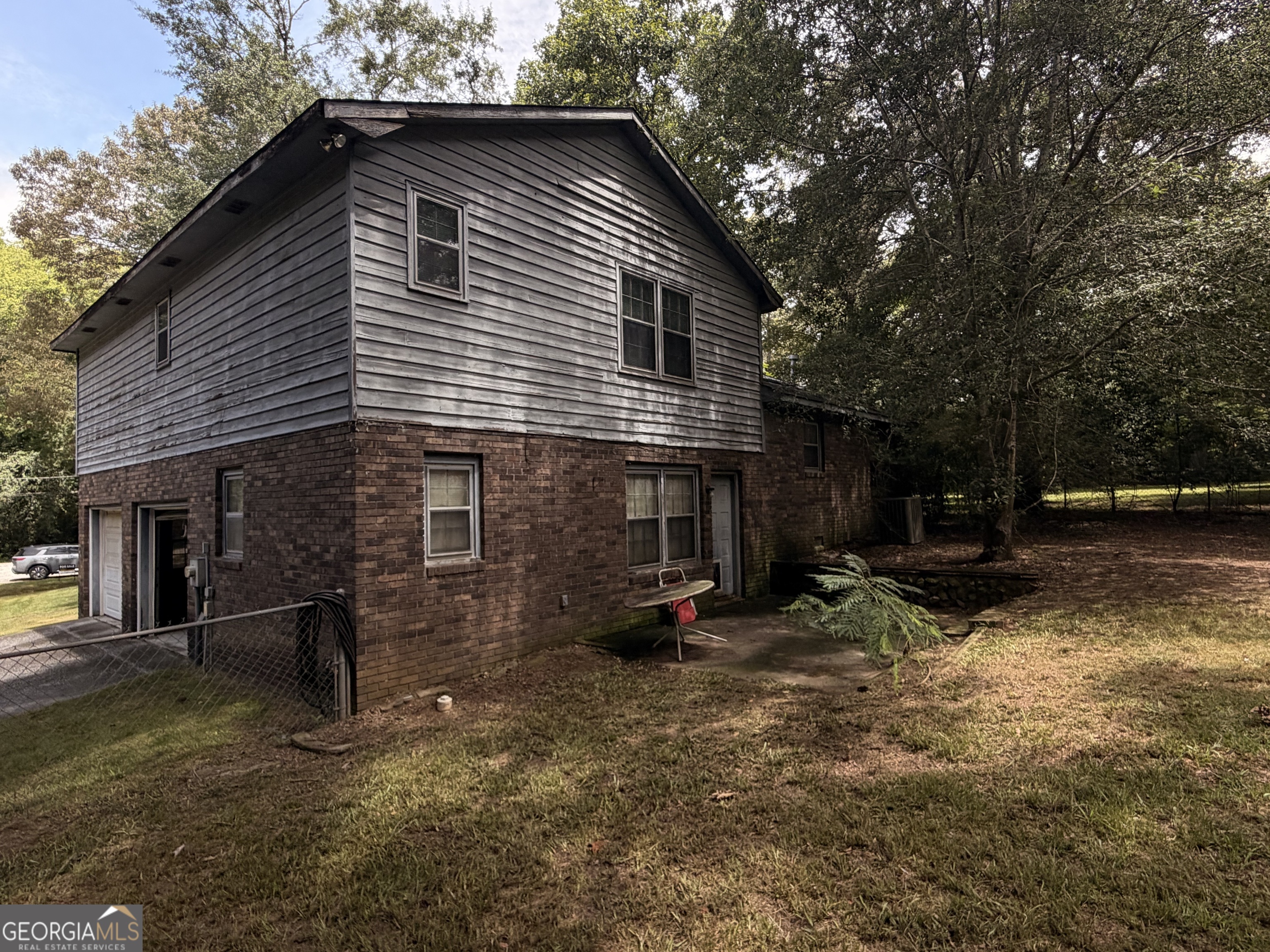 7194 Everett Drive Property Photo 4