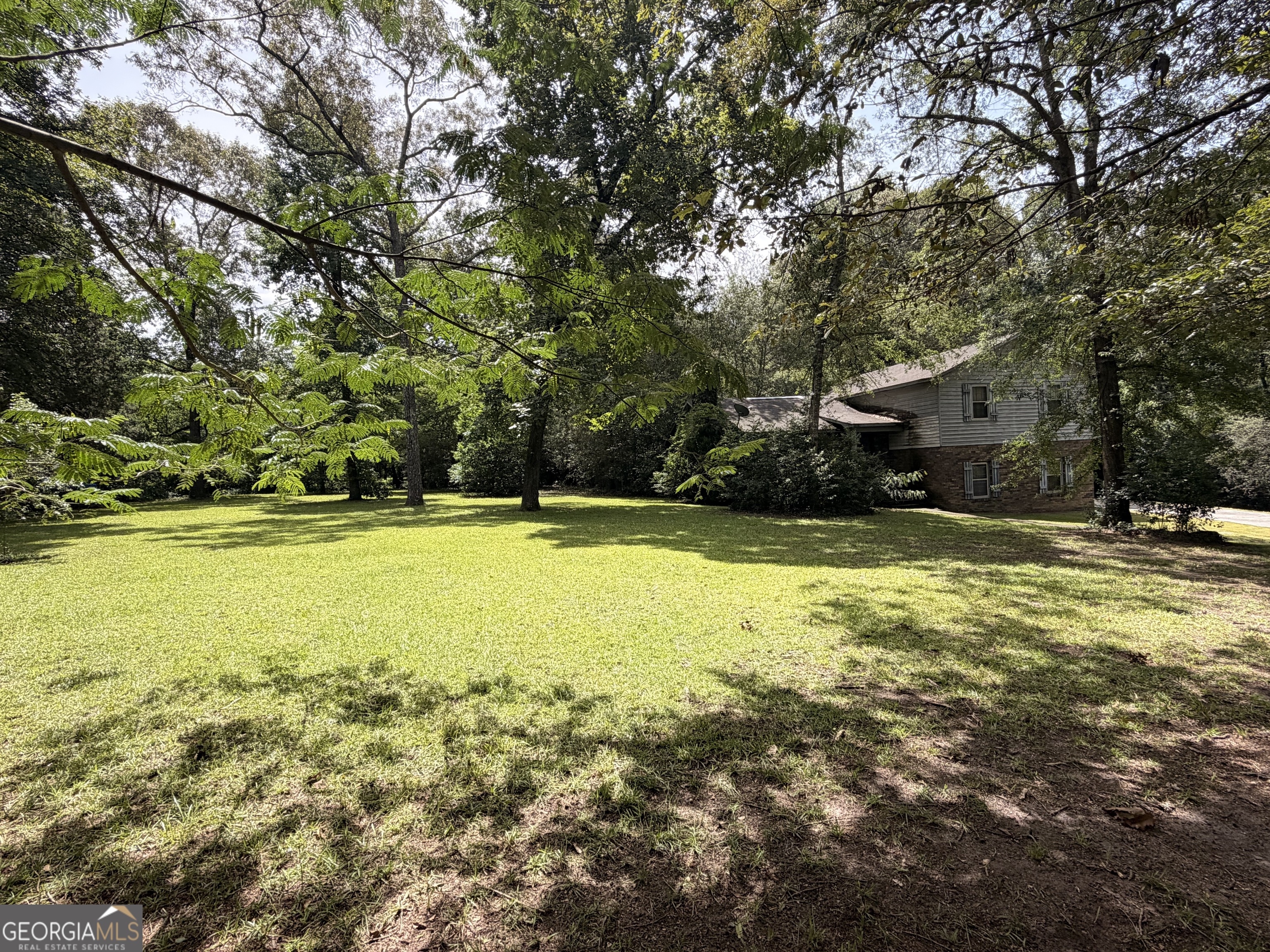 7194 Everett Drive Property Photo 5