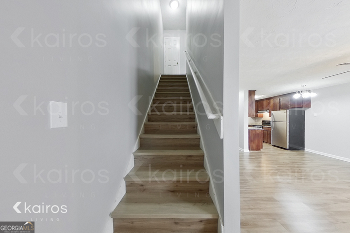150 Deer Parkway Property Photo 2
