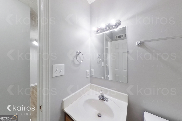 150 Deer Parkway Property Photo 9