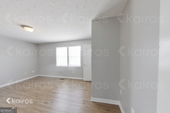150 Deer Parkway Property Photo 12
