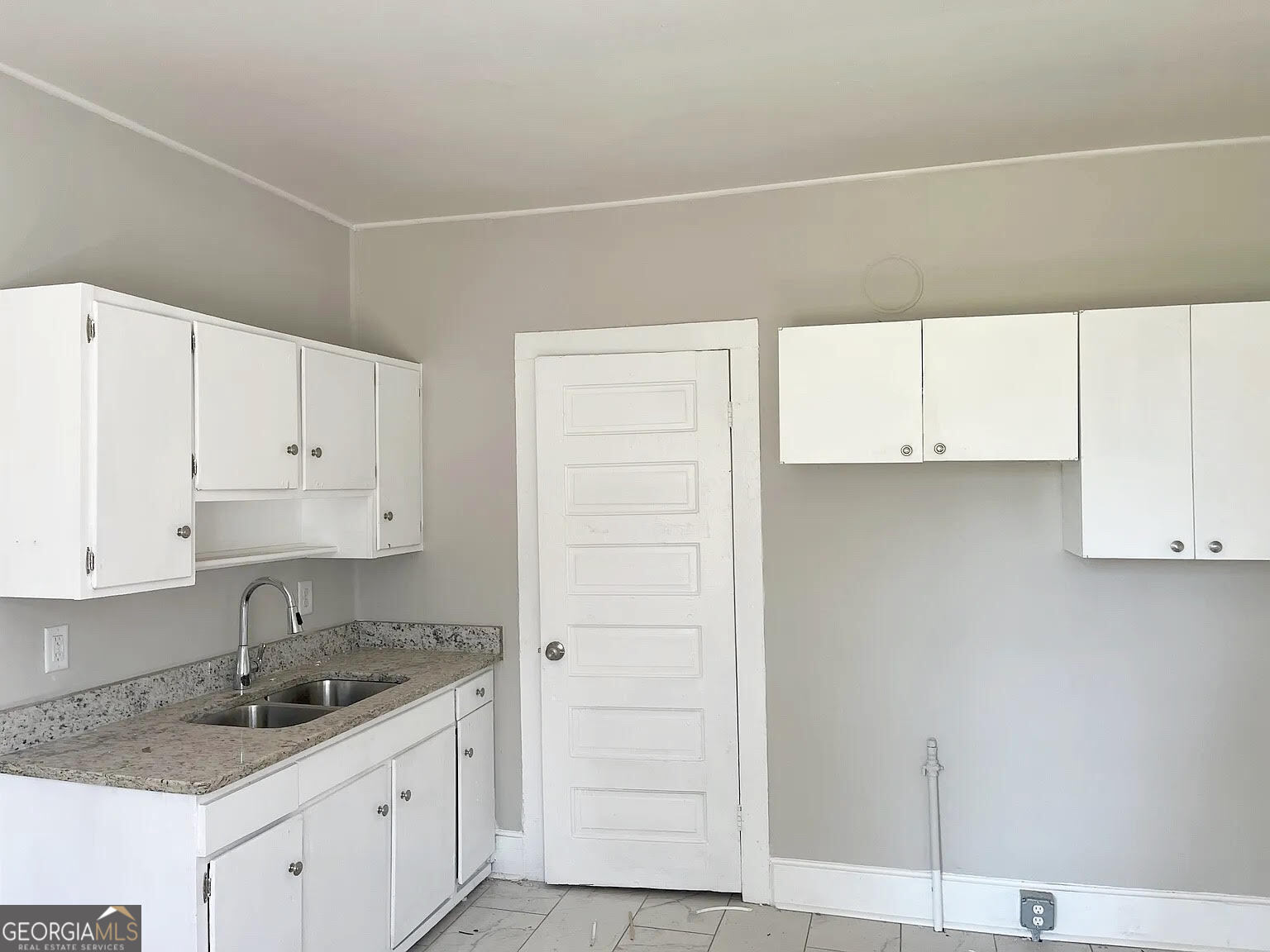 138 Comer Terrace # B Property Photo 6