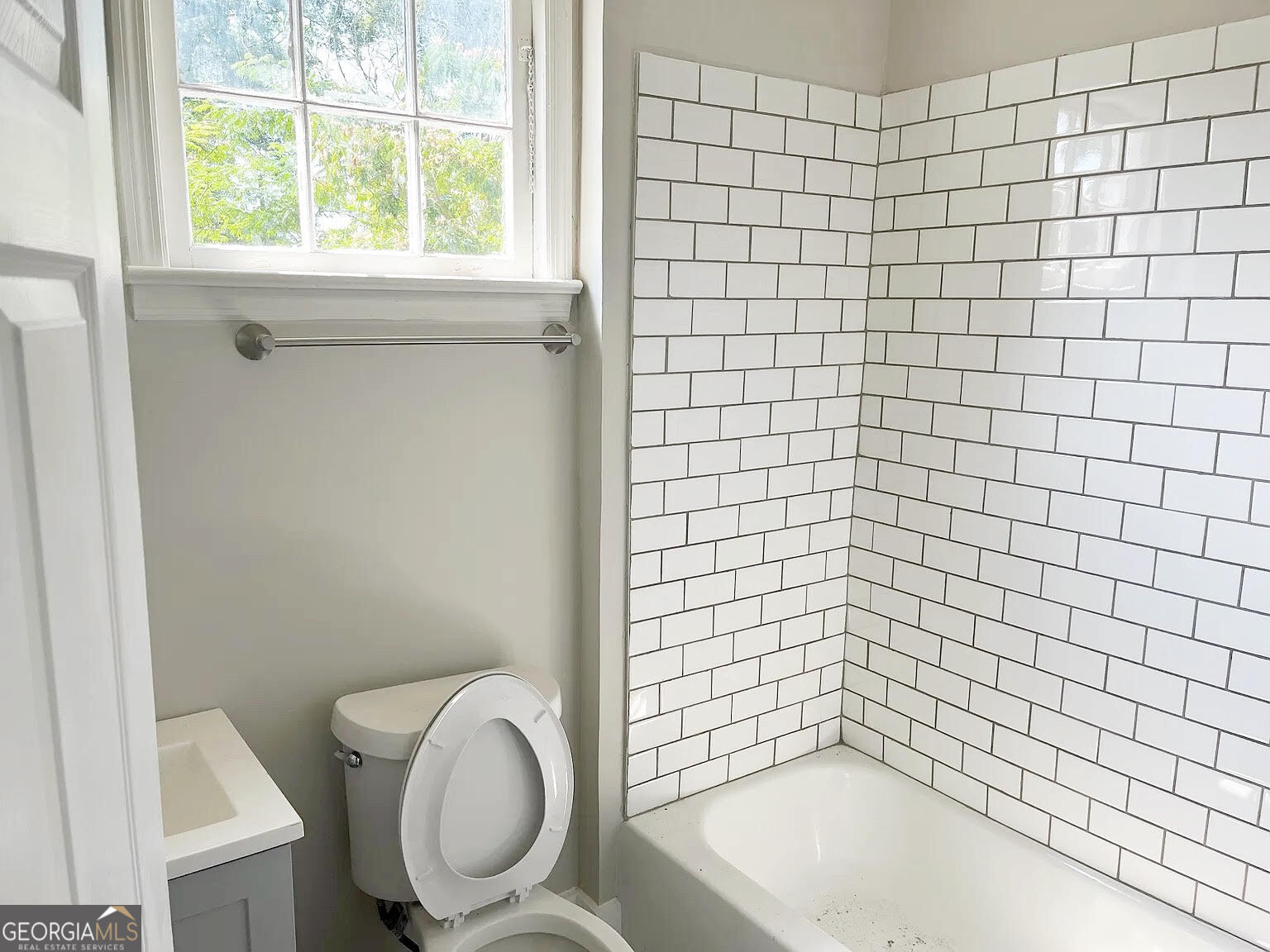 138 Comer Terrace # B Property Photo 9
