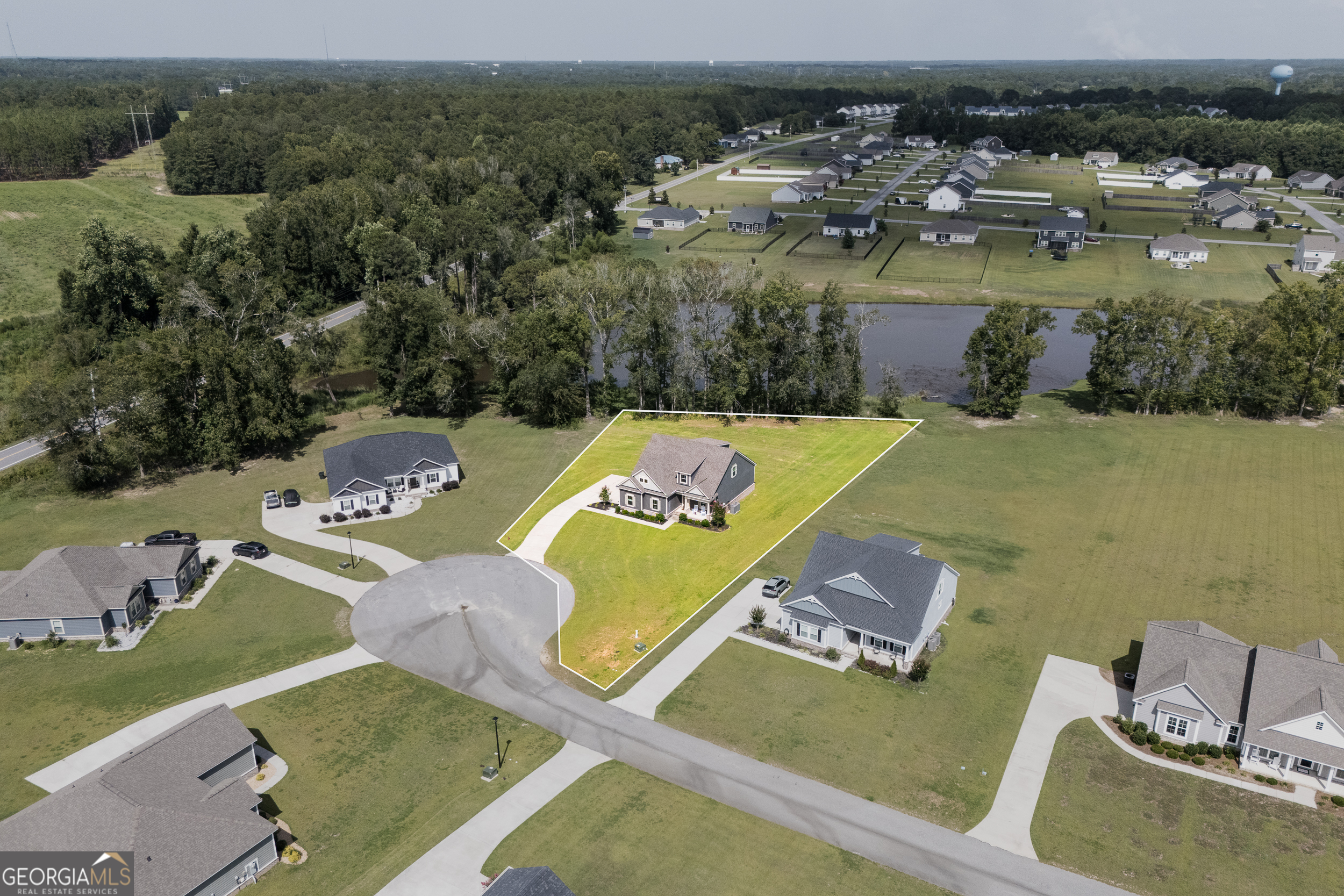 608 Bridle Run Property Photo 7