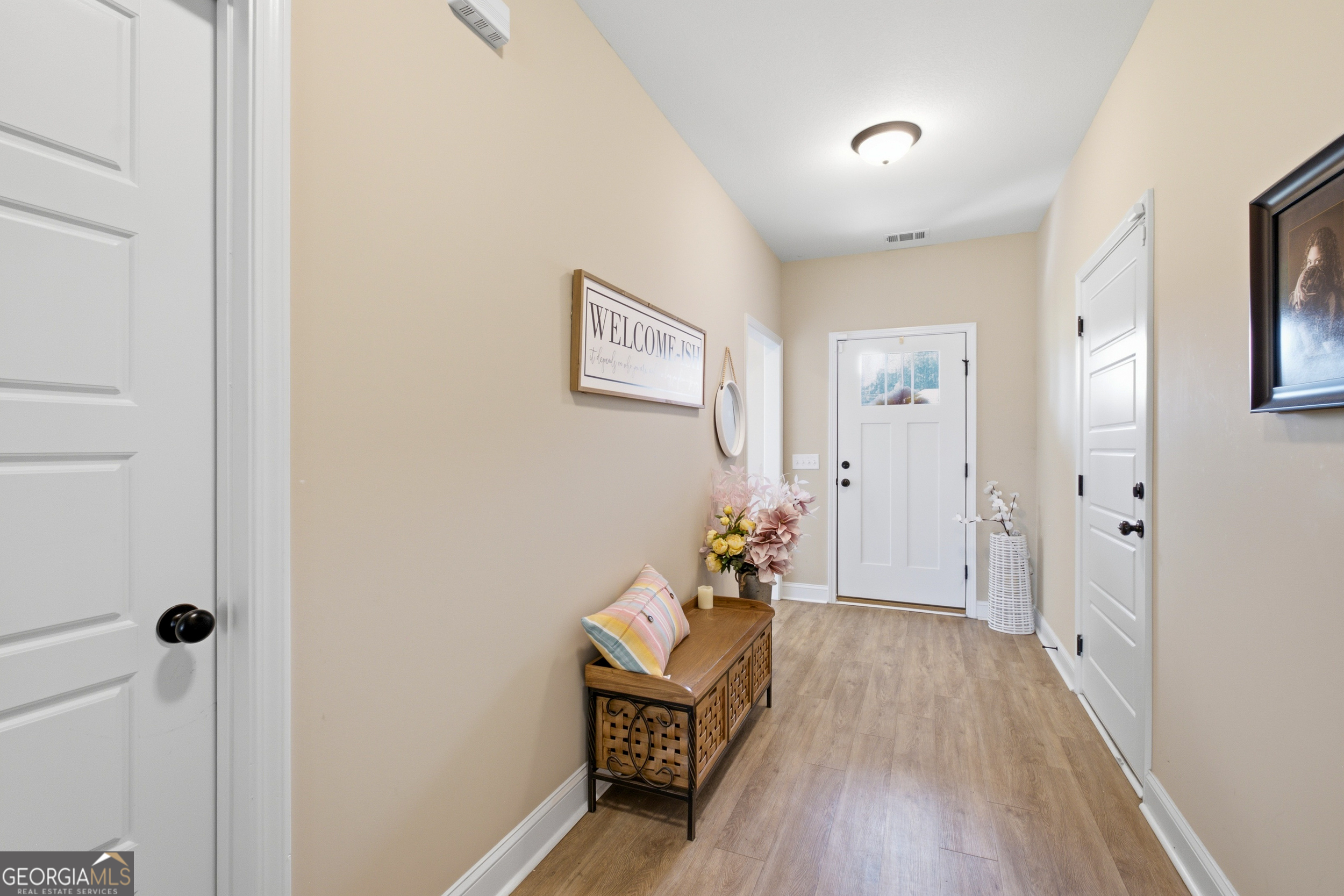 608 Bridle Run Property Photo 13