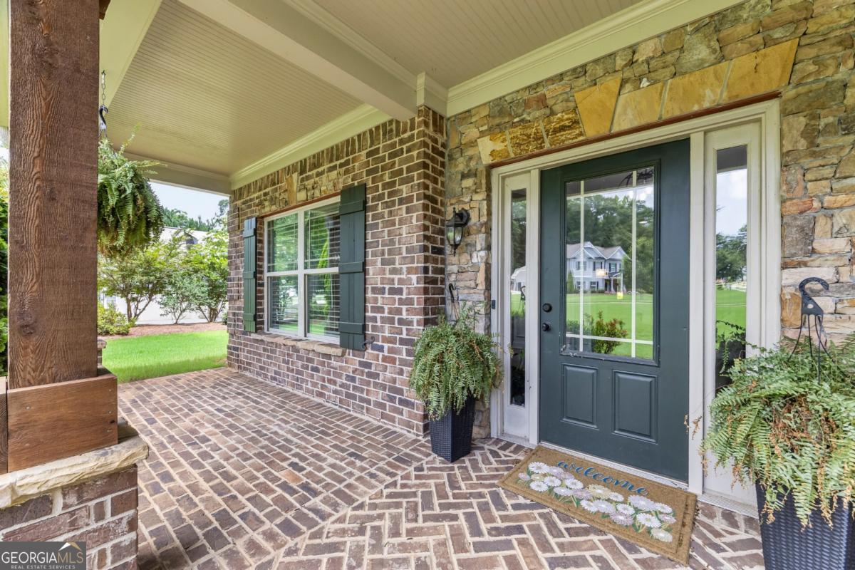 672 Callie Circle Property Photo 6