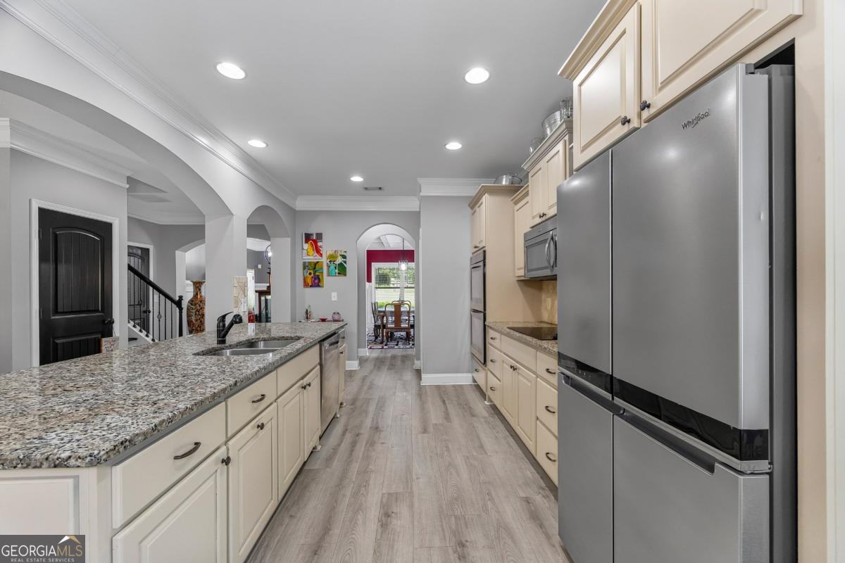 672 Callie Circle Property Photo 12