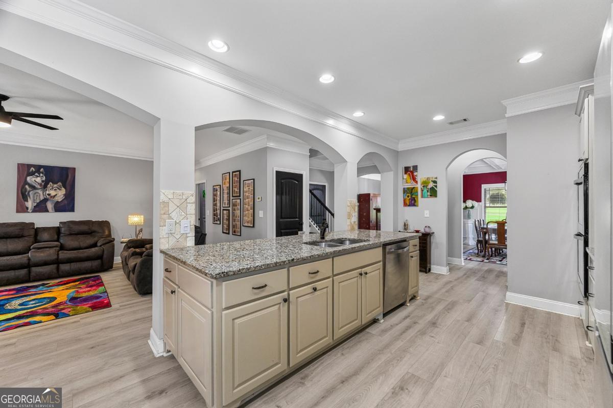 672 Callie Circle Property Photo 14