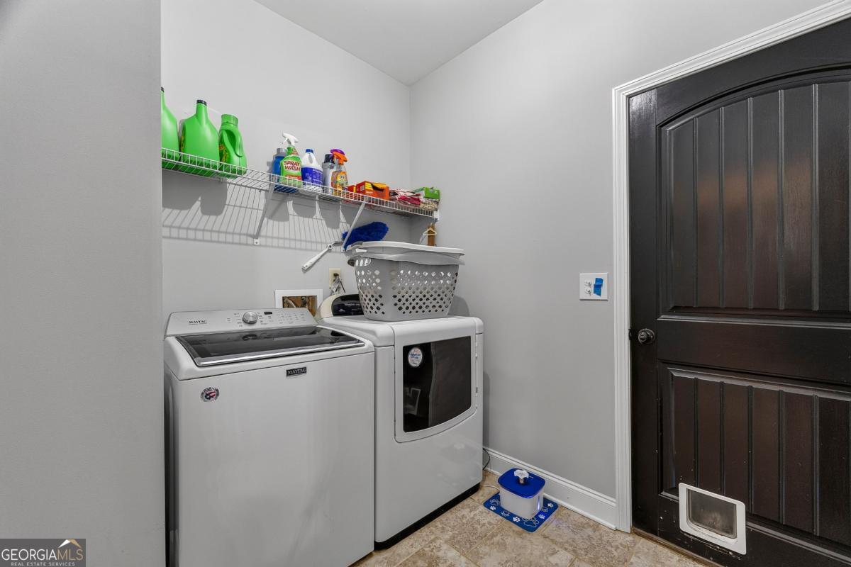672 Callie Circle Property Photo 23