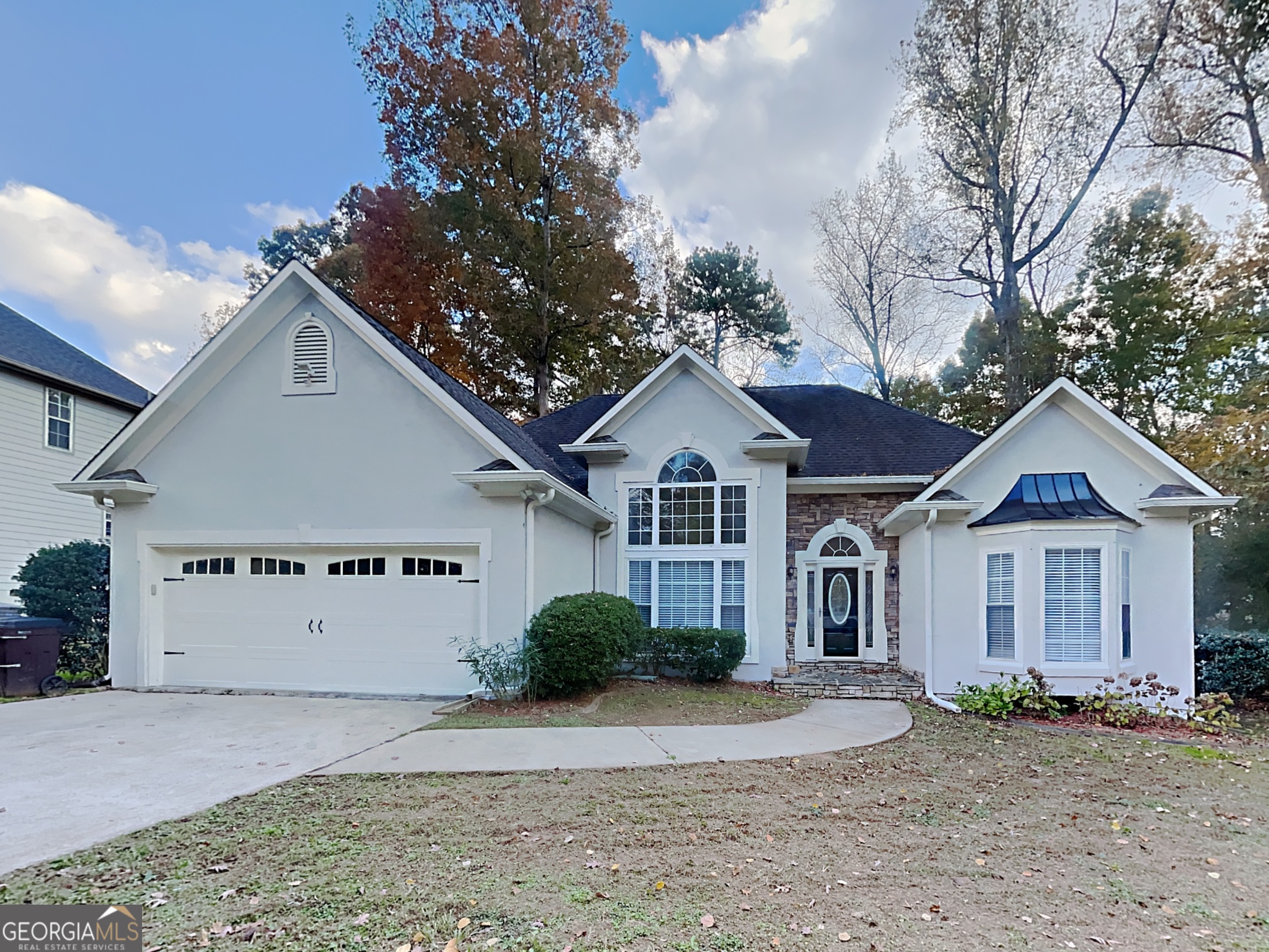 6898 Fox Hunt Circle W Property Photo 1