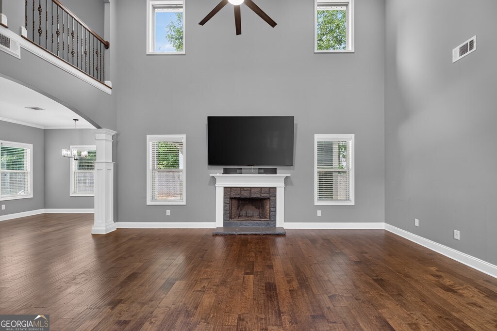 201 Overton Point Property Photo 6