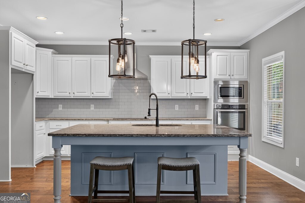 201 Overton Point Property Photo 10