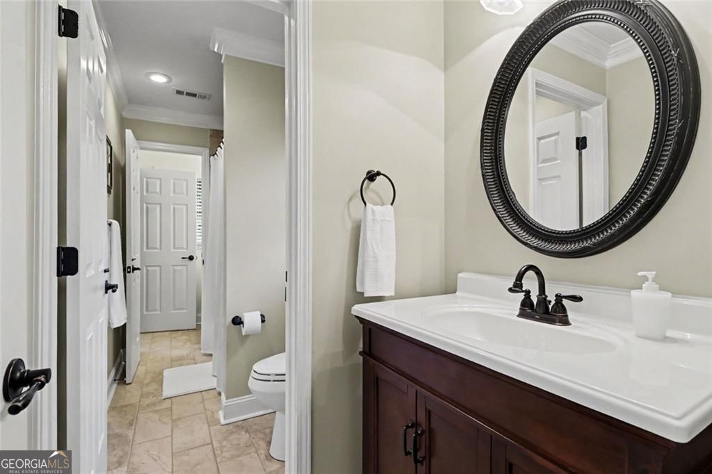 1135 Jennifer Oaks Drive Property Photo 20