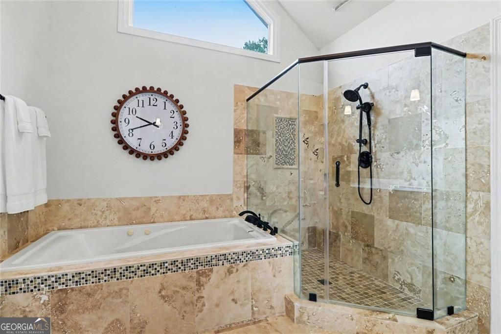 1135 Jennifer Oaks Drive Property Photo 28