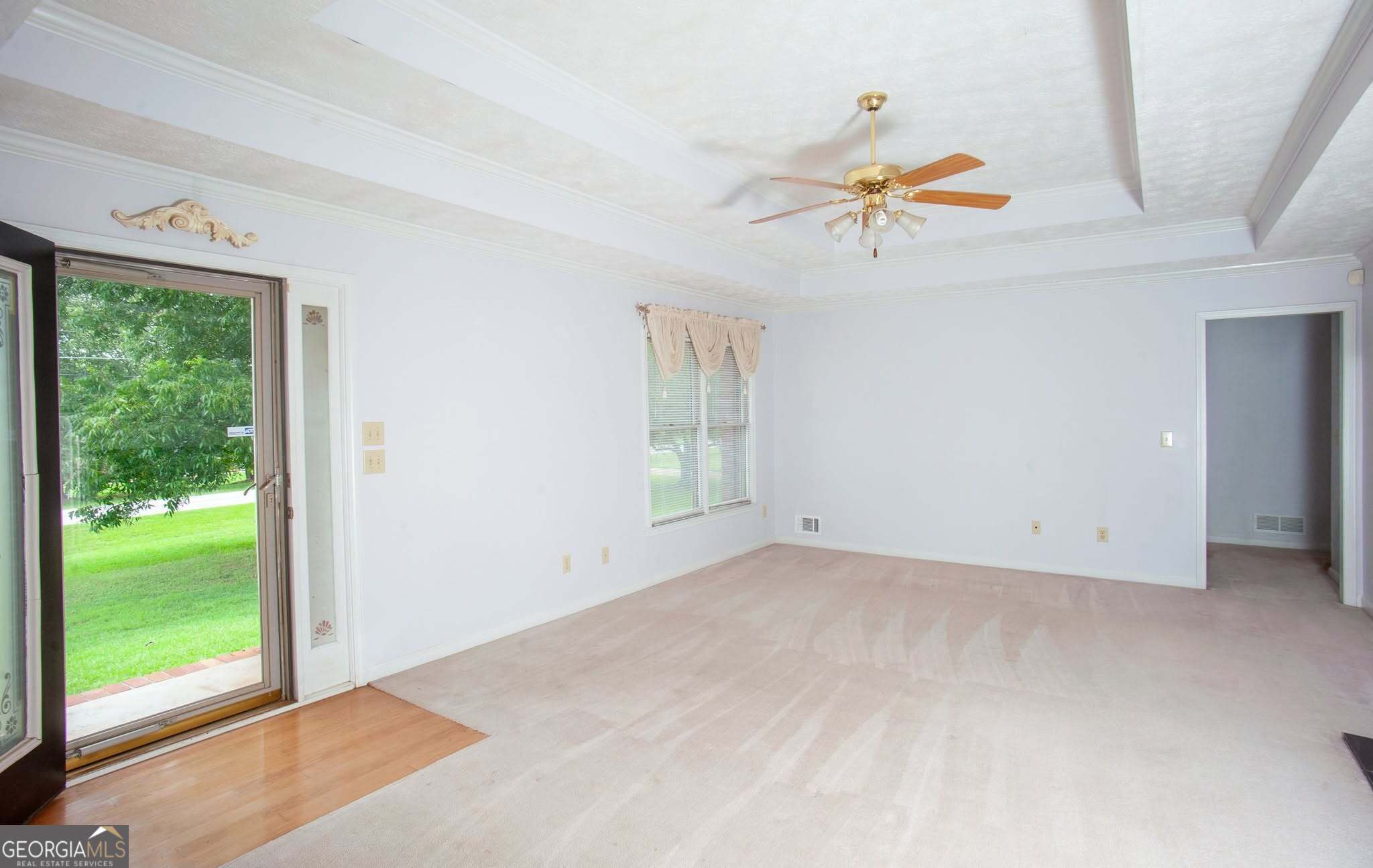 125 Wedgefield Drive Property Photo 5