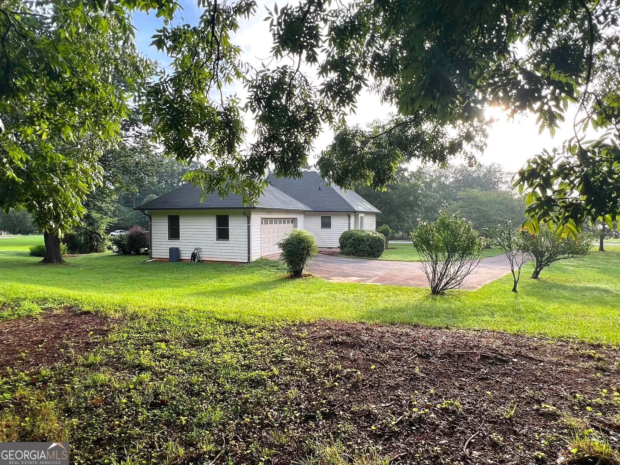 125 Wedgefield Drive Property Photo 32