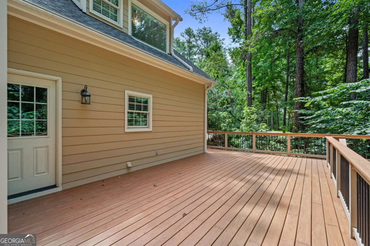 9335 Huntcliff Trace Property Photo 24