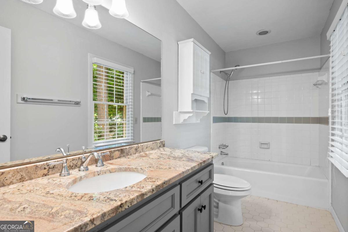 9335 Huntcliff Trace Property Photo 46