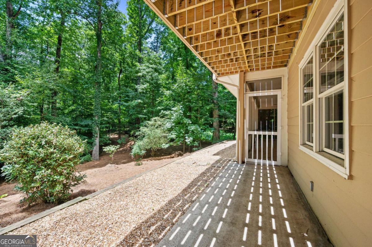9335 Huntcliff Trace Property Photo 63