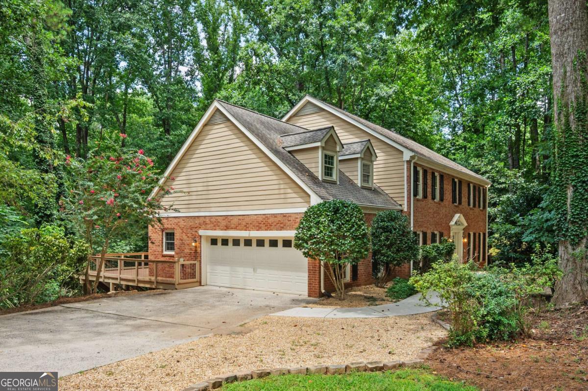 9335 Huntcliff Trace Property Photo 64