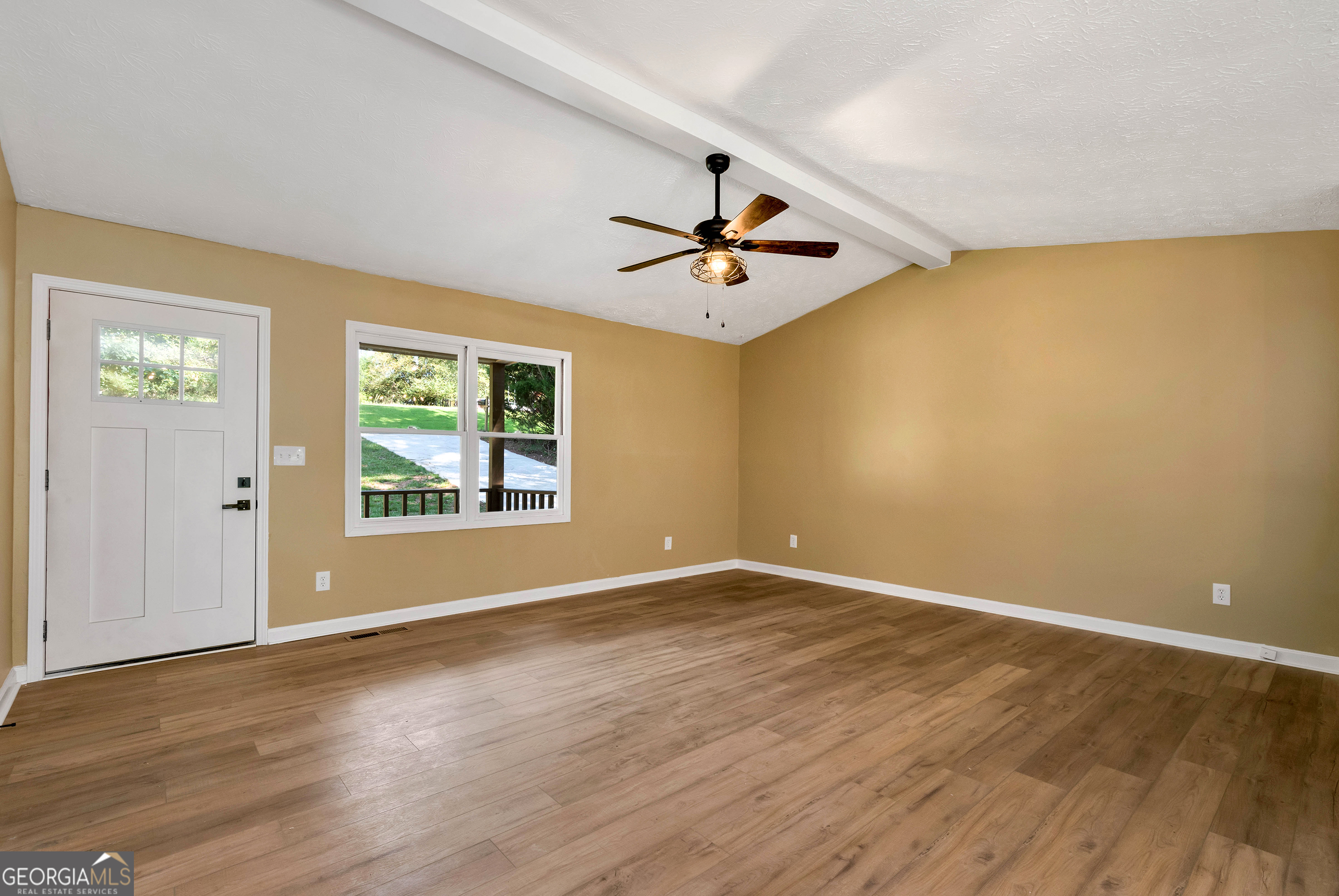 5119 Ash Circle Property Photo 9