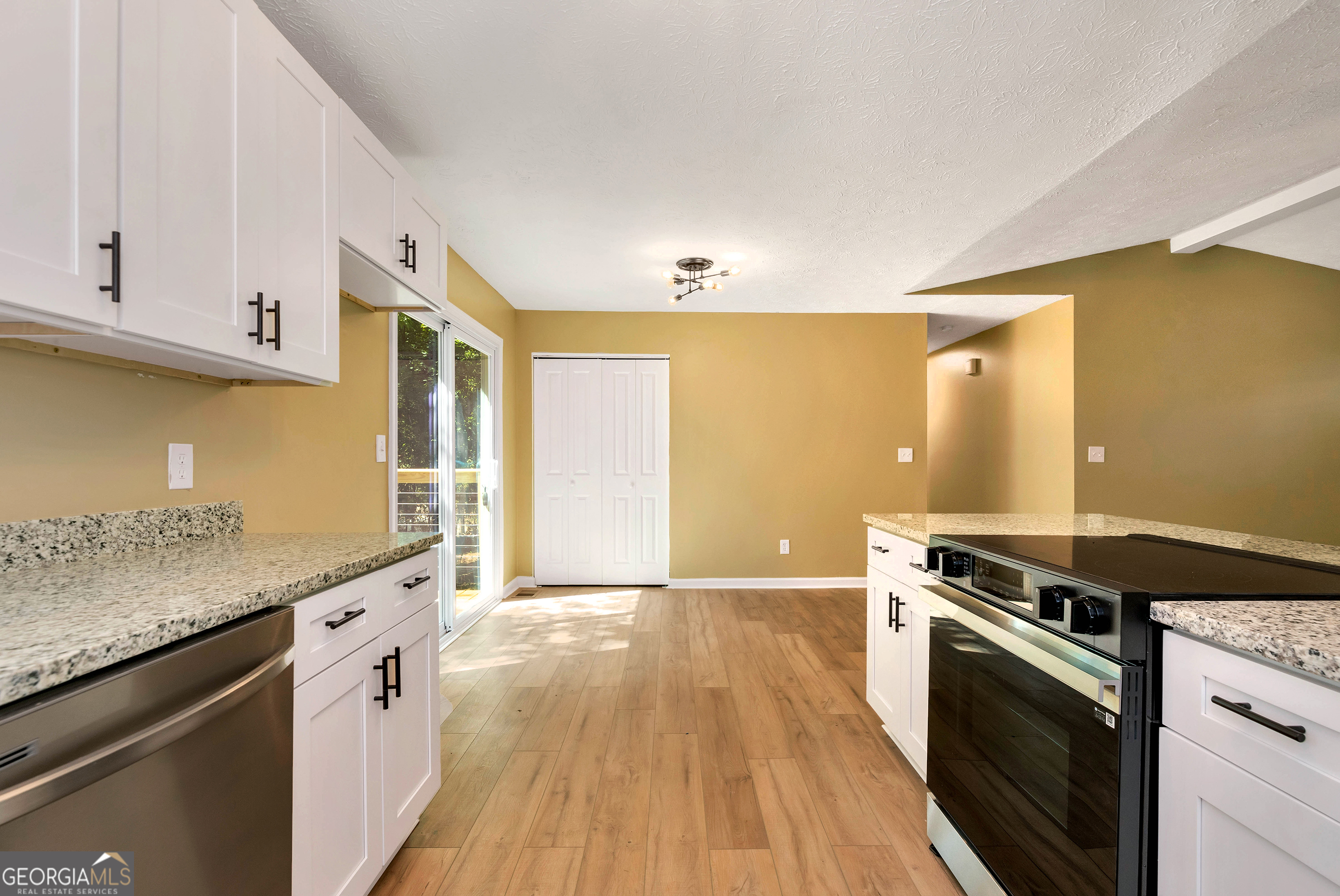 5119 Ash Circle Property Photo 14